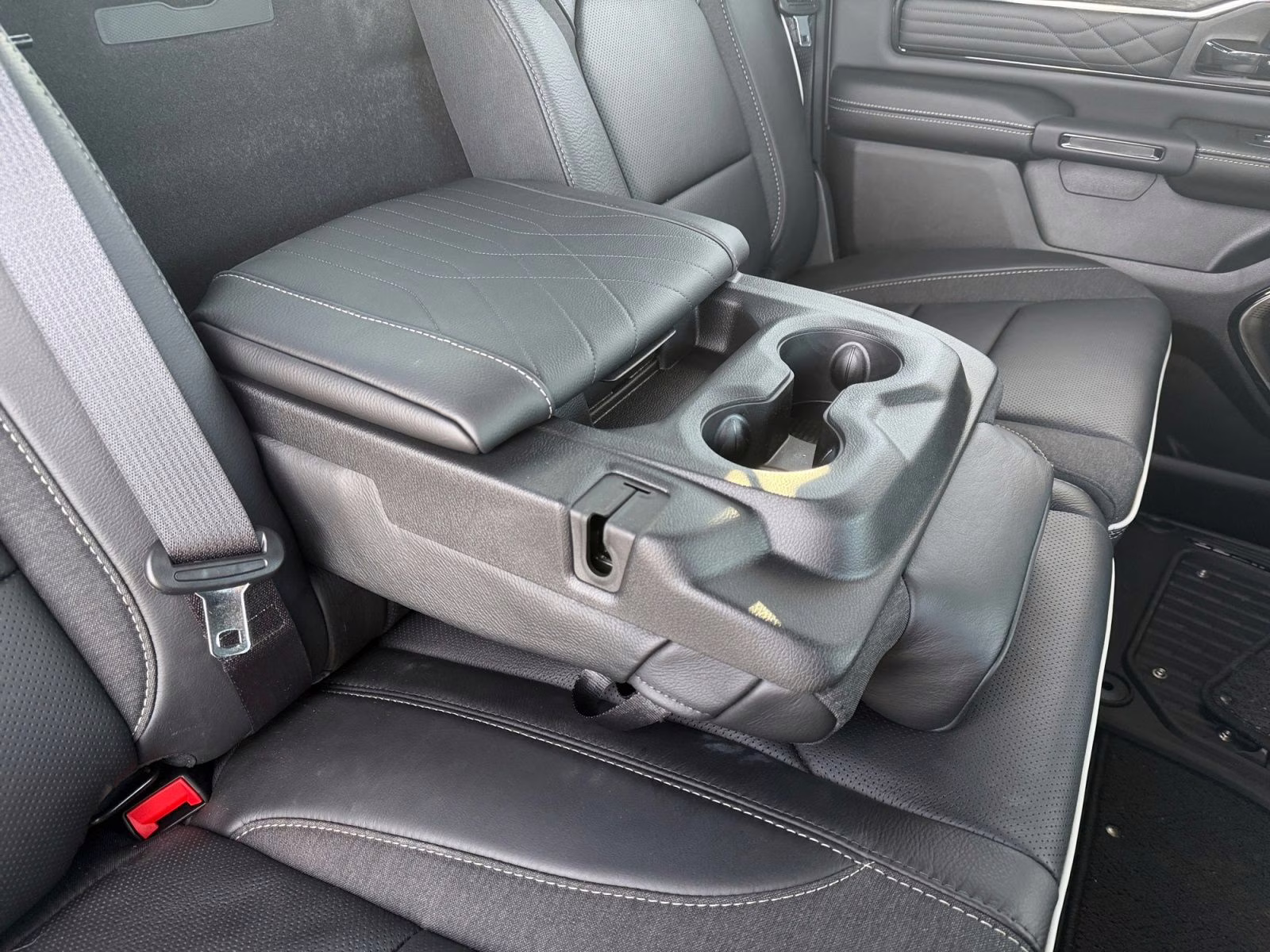 2026 Diamond Black Crystal Pearlcoat Ram 1500 Limited 4X4 Truck