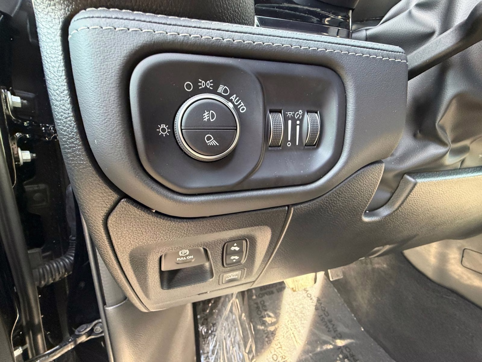 2026 Diamond Black Crystal Pearlcoat Ram 1500 Limited 4X4 Truck