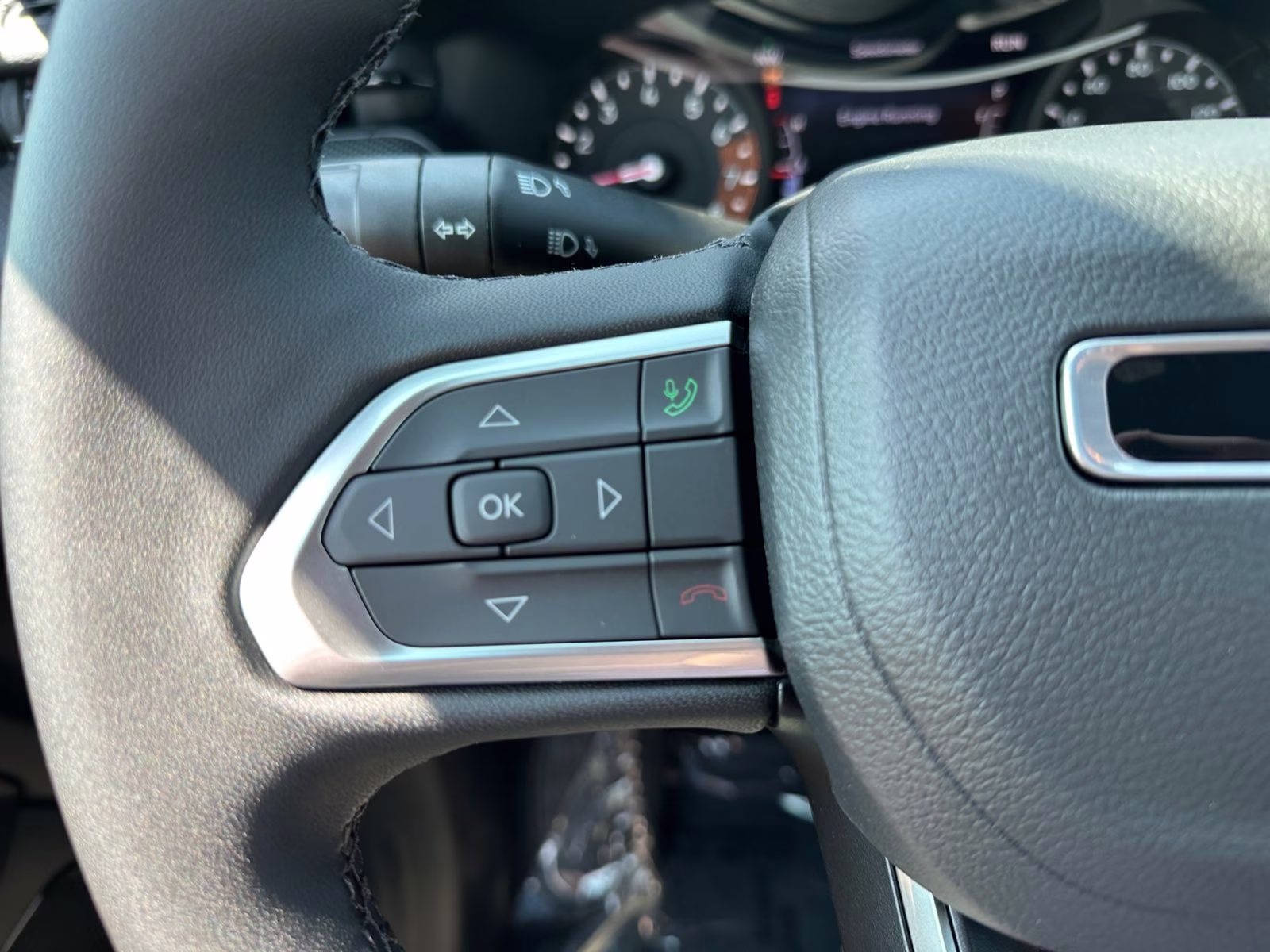 2025 Hydro Blue Pearlcoat Jeep Compass Limited 4X4 SUV
