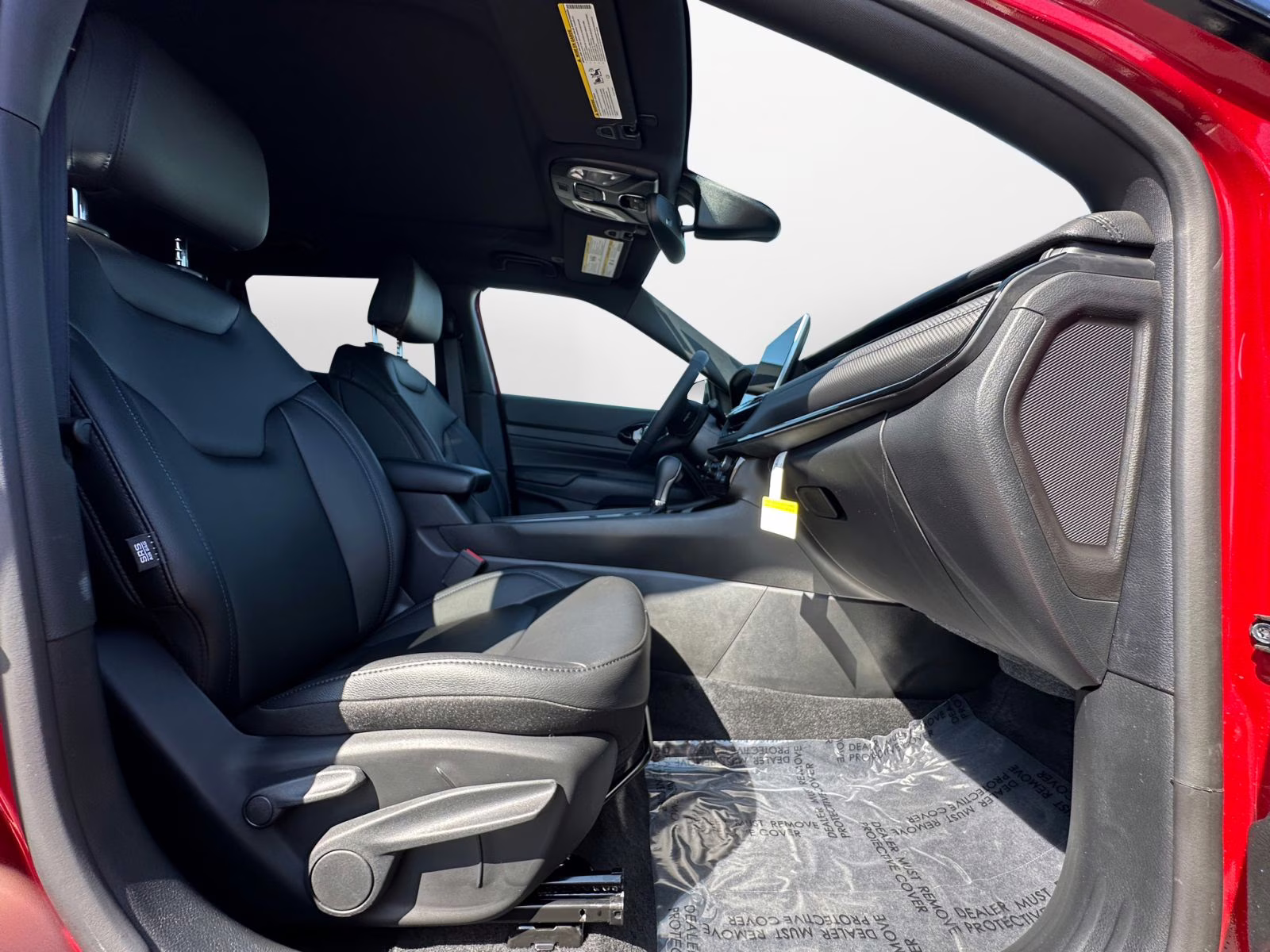 2025 Red Hot Pearlcoat Jeep Compass Limited 4X4 SUV