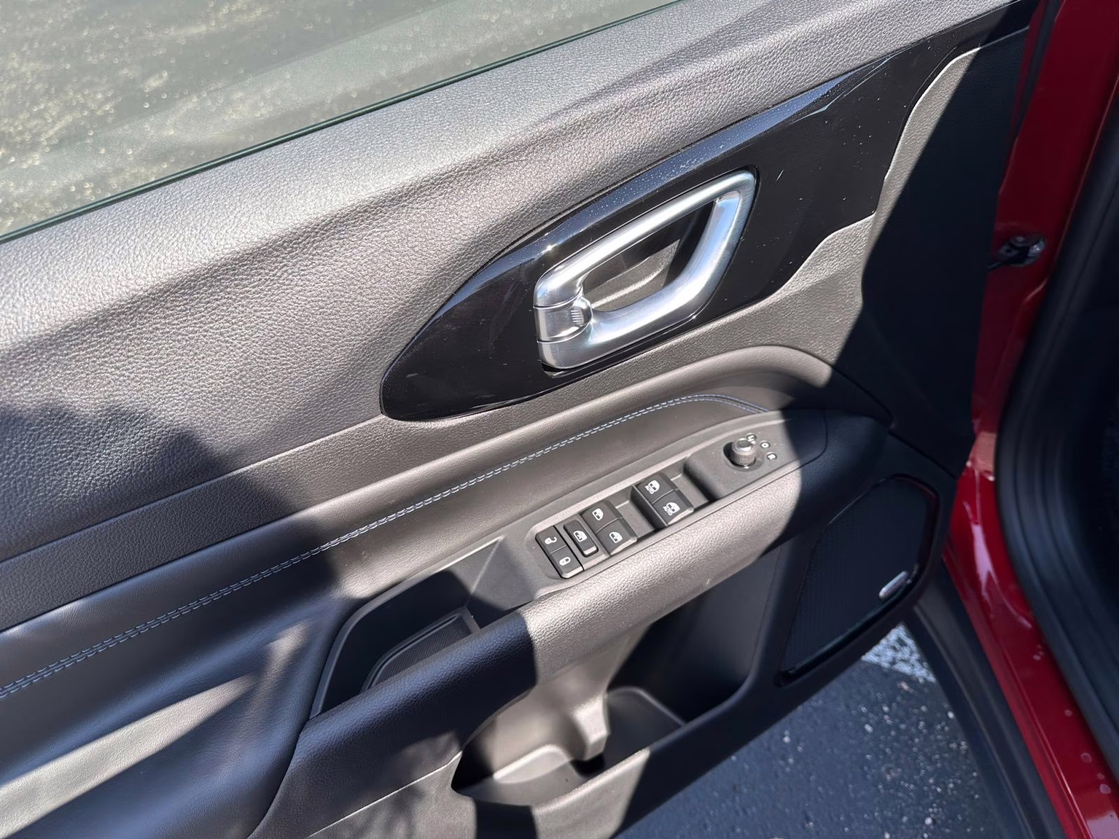 2025 Red Hot Pearlcoat Jeep Compass Limited 4X4 SUV