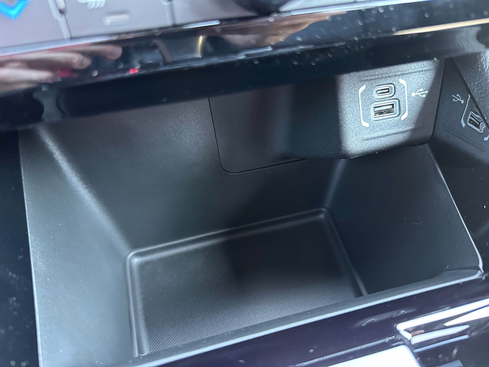 2025 Red Hot Pearlcoat Jeep Compass Limited 4X4 SUV