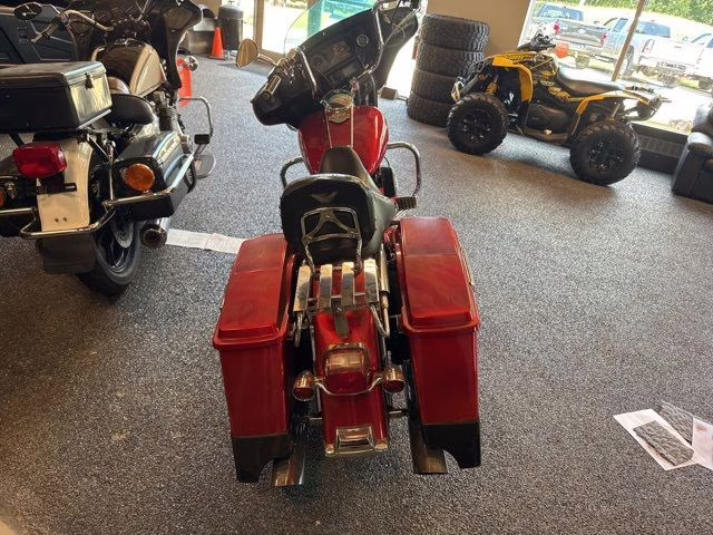 1995 Red Harley-Davidson FLH 1300 Motorcycle