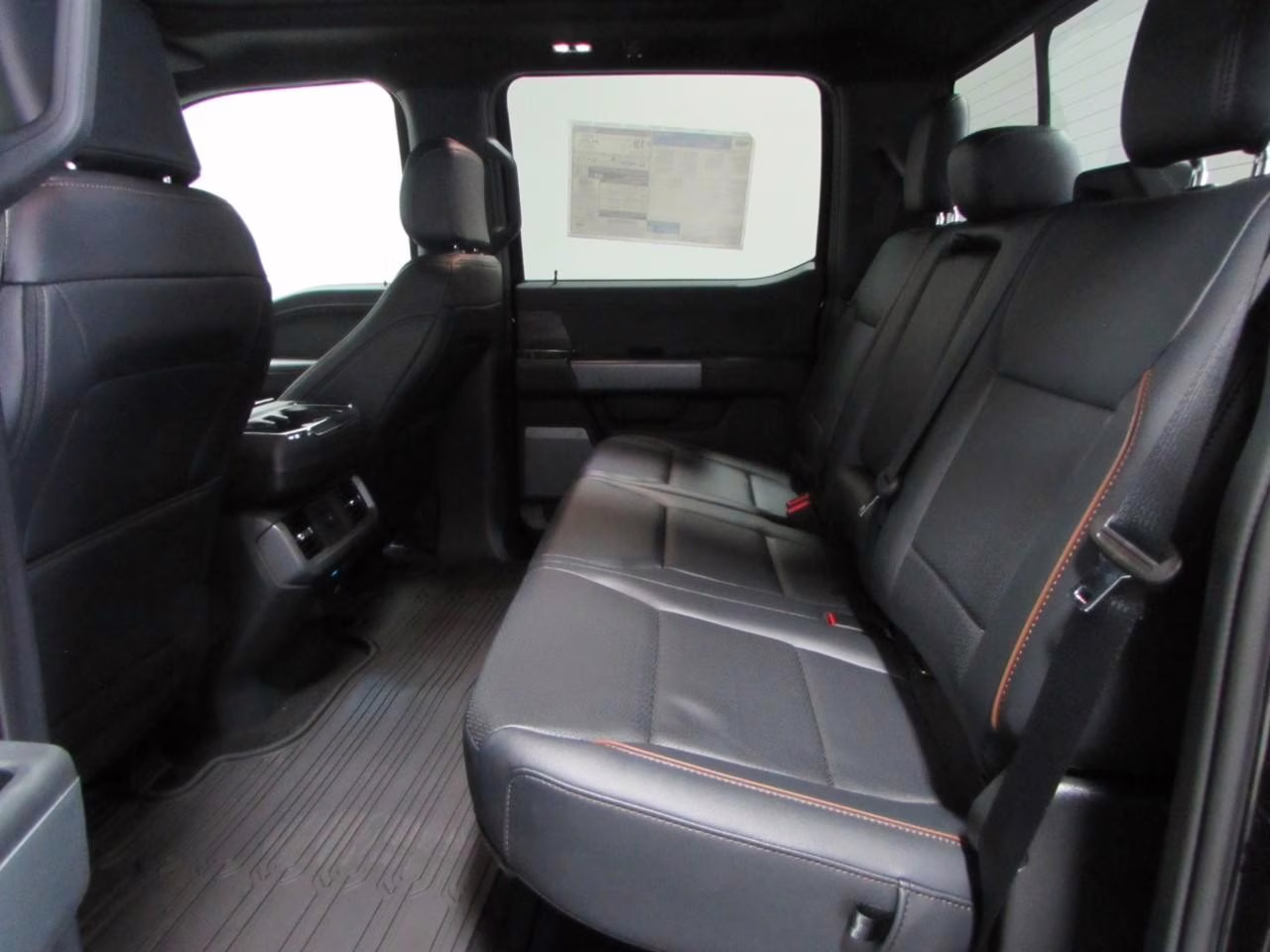 2025 Agate Black Metallic Ford F-150 Lariat 4X4 Truck