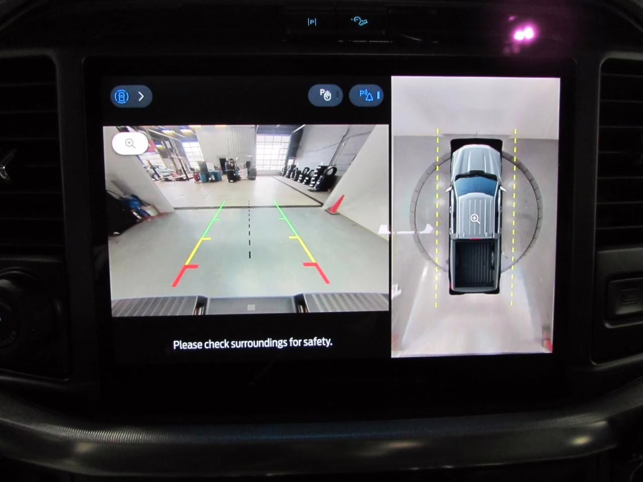 2025 Agate Black Metallic Ford F-150 Lariat 4X4 Truck