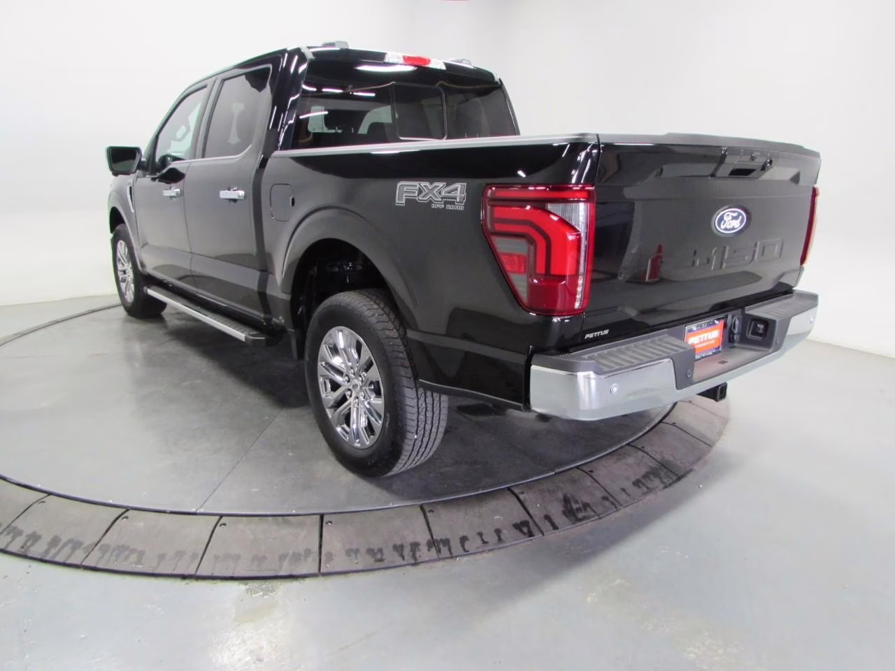 2025 Agate Black Metallic Ford F-150 Lariat 4X4 Truck