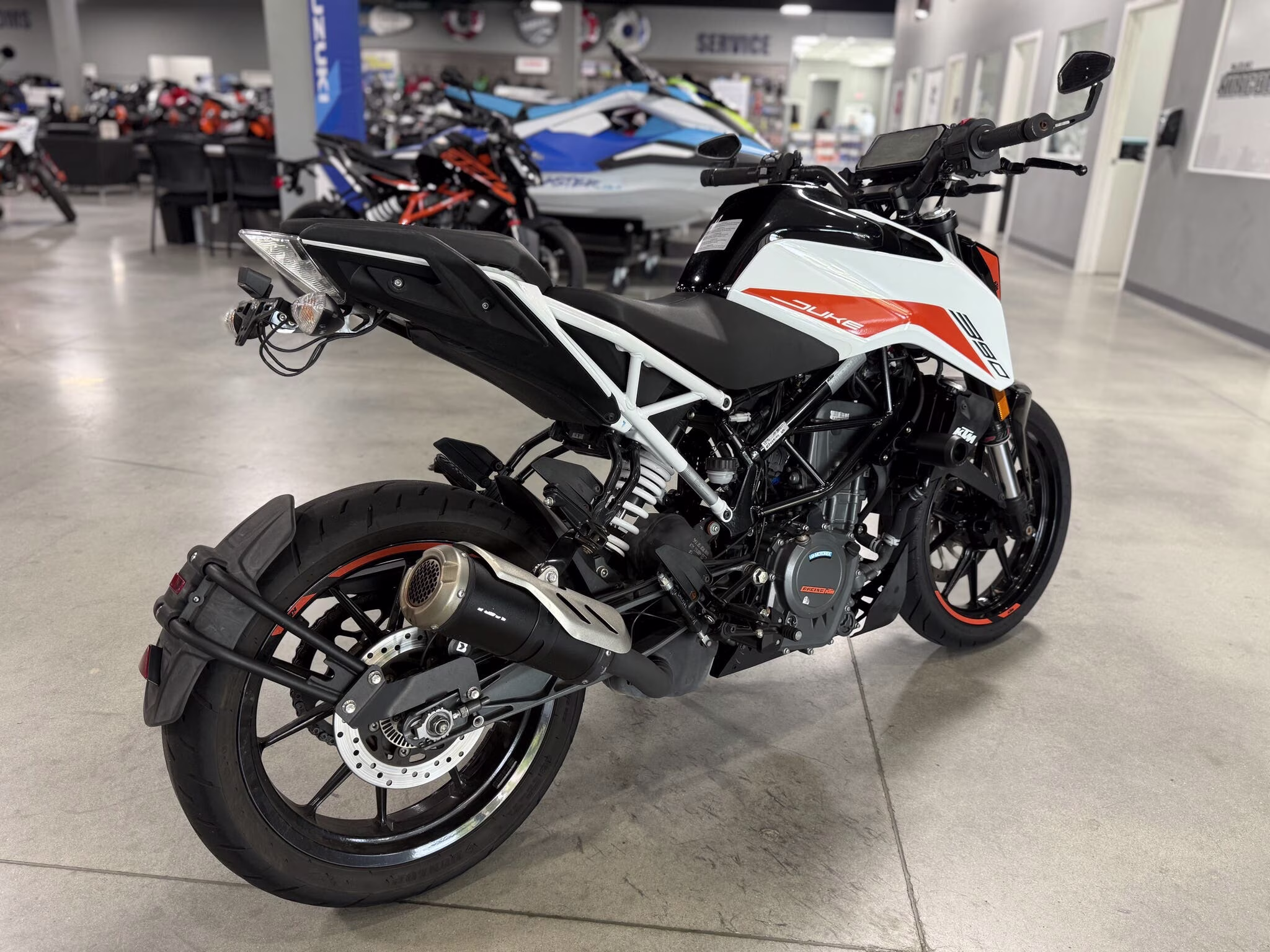 2022 - KTM Duke 390 Motorcycle