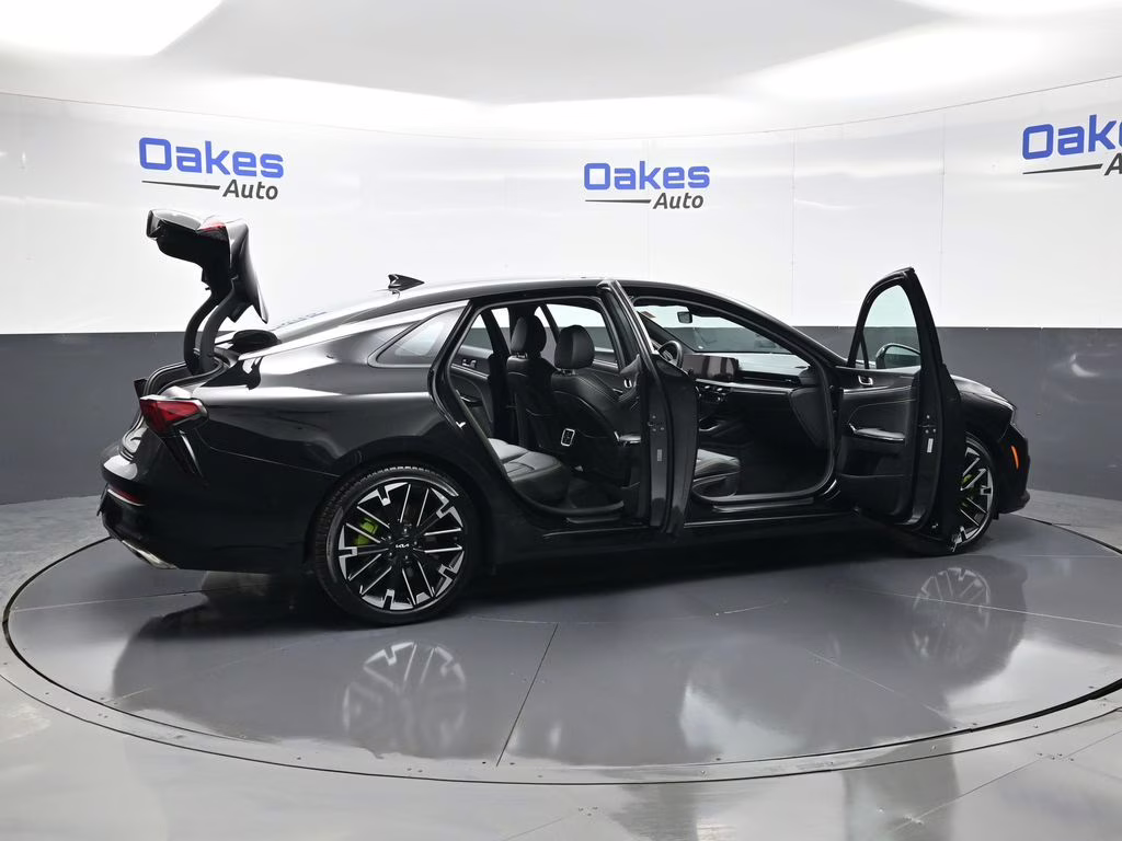 2026 Aurora Black Pearl Kia K5 GT FWD Sedan