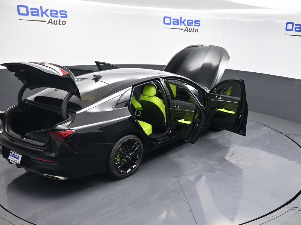 2026 Aurora Black Pearl Kia K5 GT FWD Sedan