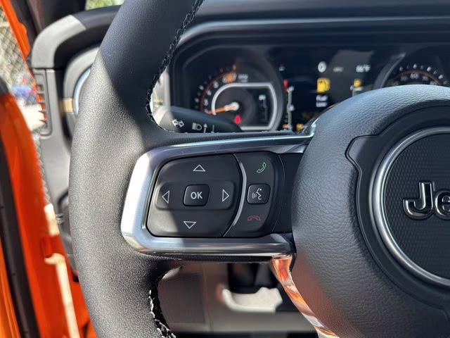 2025 Joose Jeep Wrangler Sahara 4X4 Convertible