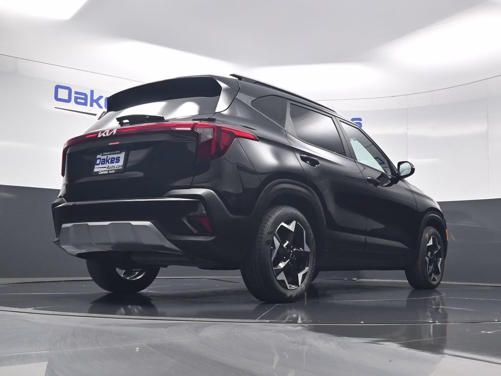 2026 Fusion Black Kia Seltos S FWD SUV