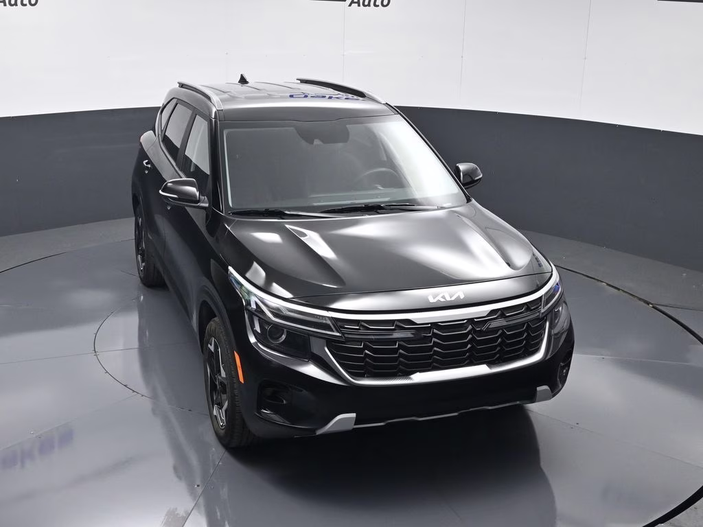 2026 Fusion Black Kia Seltos S FWD SUV