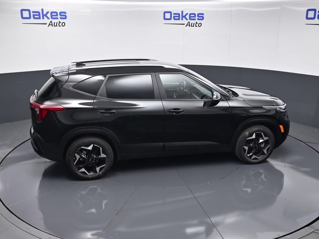 2026 Fusion Black Kia Seltos S FWD SUV