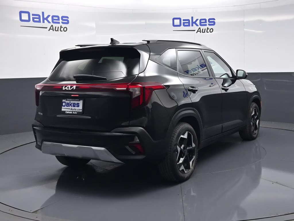 2026 Fusion Black Kia Seltos S FWD SUV