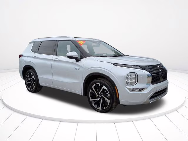 2025 White Diamond Mitsubishi Outlander PHEV SEL 4X4 SUV
