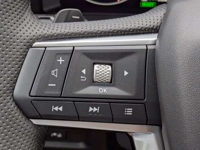 2025 White Diamond Mitsubishi Outlander PHEV SEL 4X4 SUV