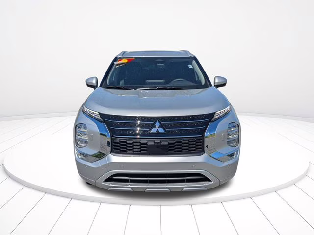 2025 Alloy Silver Metallic Mitsubishi Outlander PHEV SEL 4X4 SUV