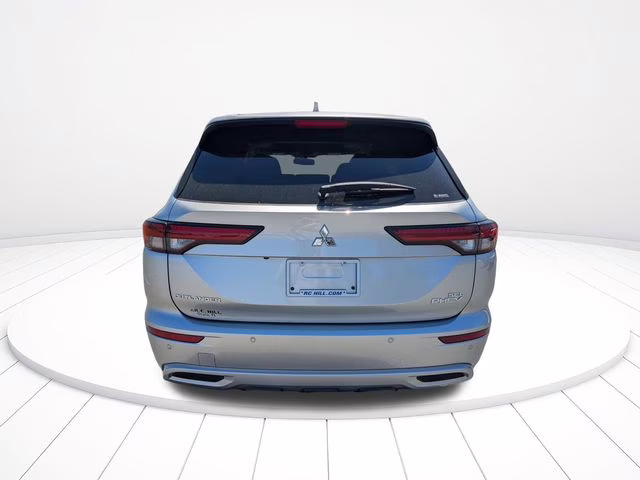 2025 Alloy Silver Metallic Mitsubishi Outlander PHEV SEL 4X4 SUV