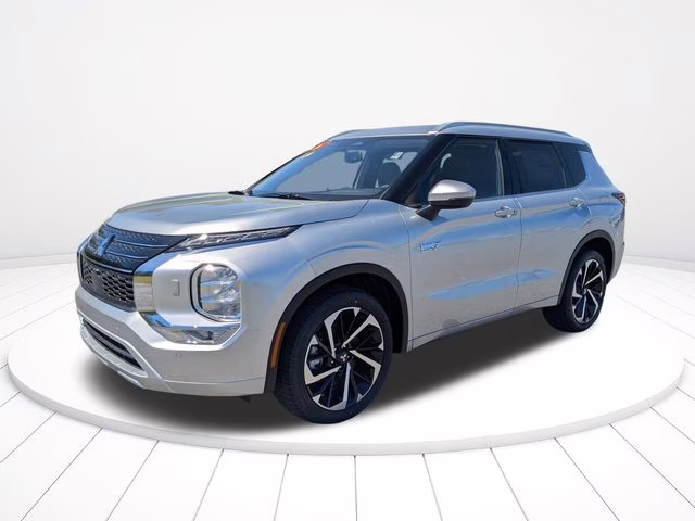 2025 Alloy Silver Metallic Mitsubishi Outlander PHEV SEL 4X4 SUV