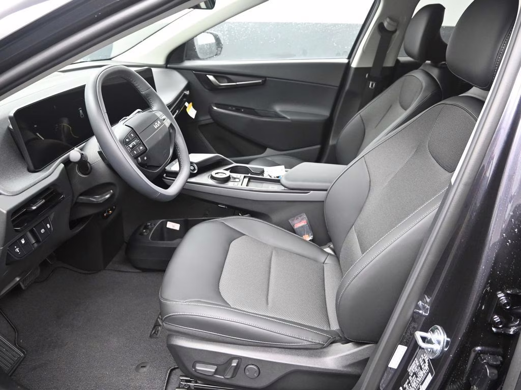 2025 Panthera Metal Kia EV6 Light AWD SUV