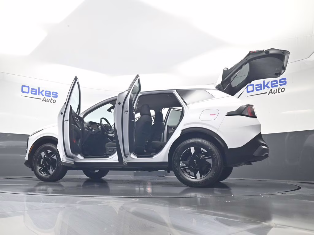 2026 Glacial White Pearl Kia Sportage LX AWD SUV