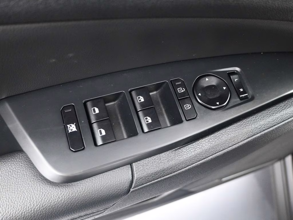 2026 Ebony Black Kia Sportage EX FWD SUV