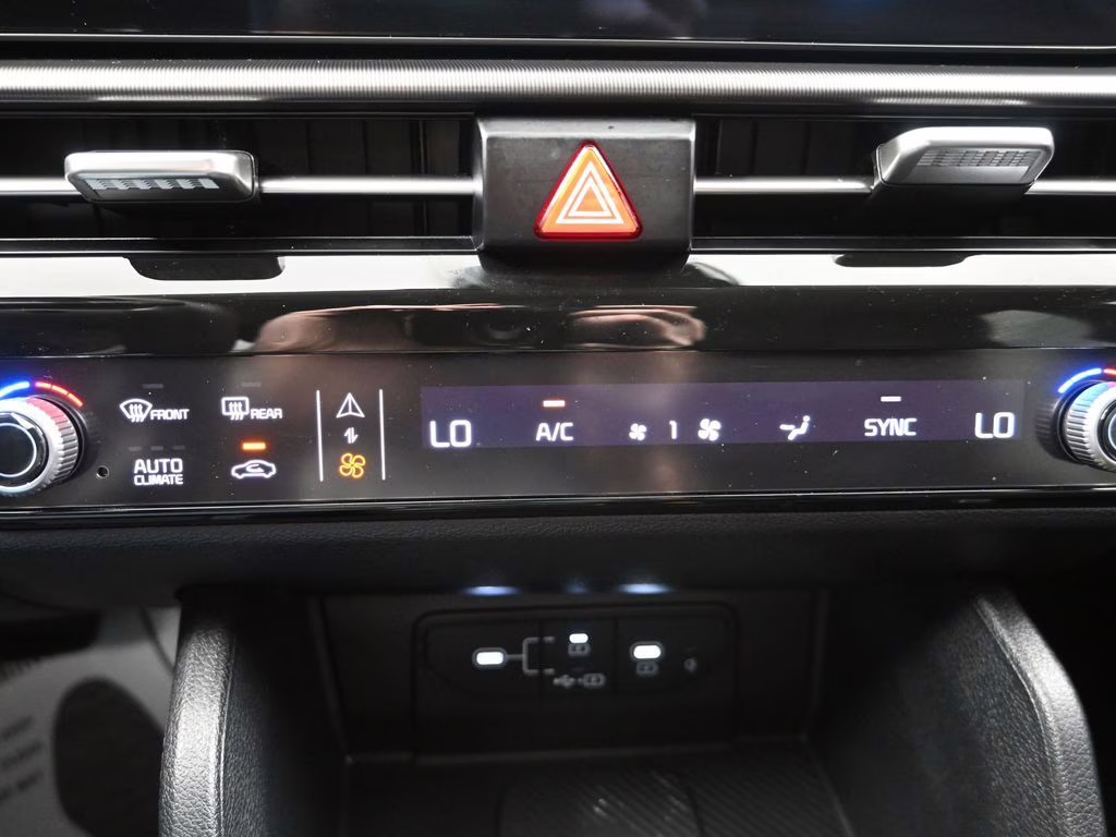 2026 Ebony Black Kia Sportage EX FWD SUV