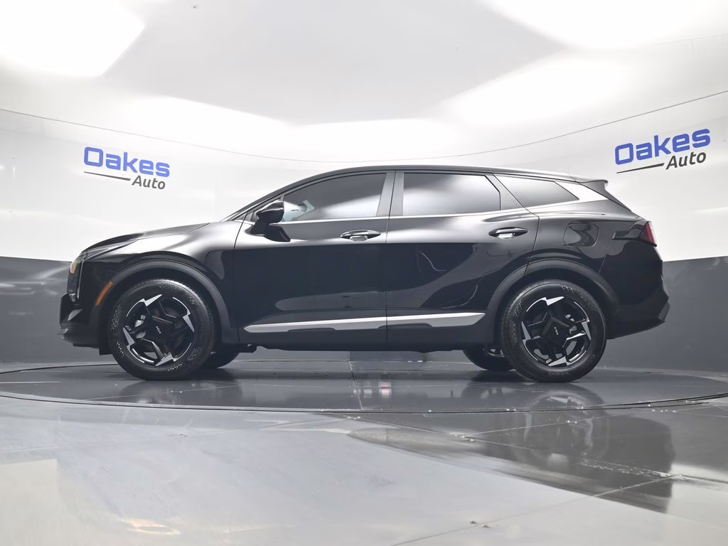 2026 Ebony Black Kia Sportage EX FWD SUV