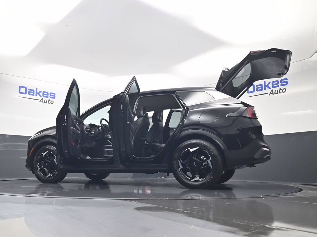 2026 Ebony Black Kia Sportage EX FWD SUV