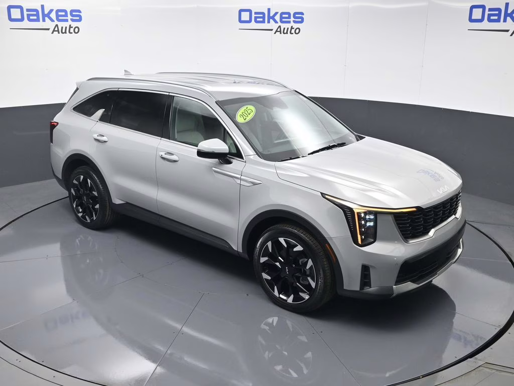 2025 Wolf Gray Kia Sorento EX FWD SUV