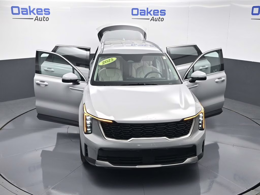 2025 Wolf Gray Kia Sorento EX FWD SUV