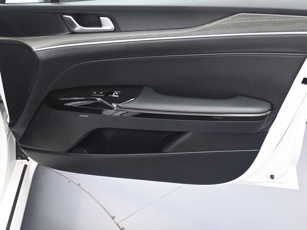 2025 Snow White Pearl Kia K5 EX FWD Sedan