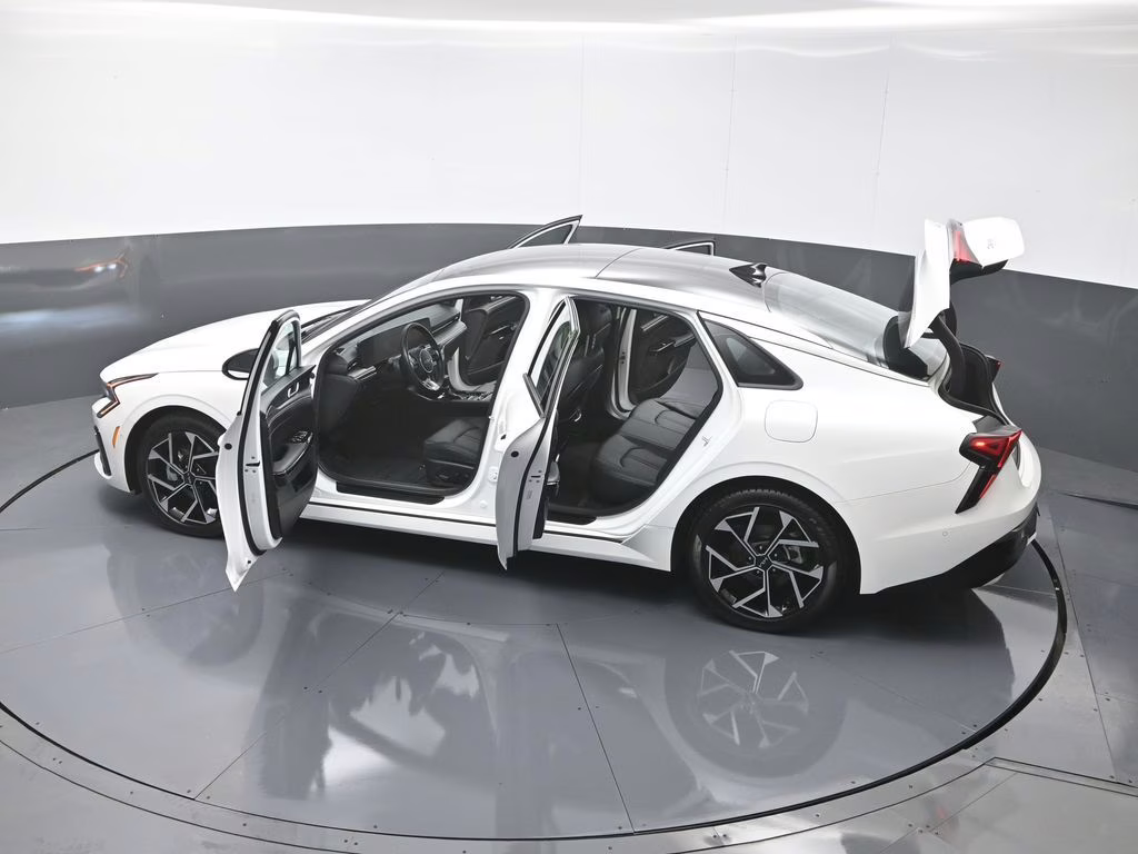 2025 Snow White Pearl Kia K5 EX FWD Sedan