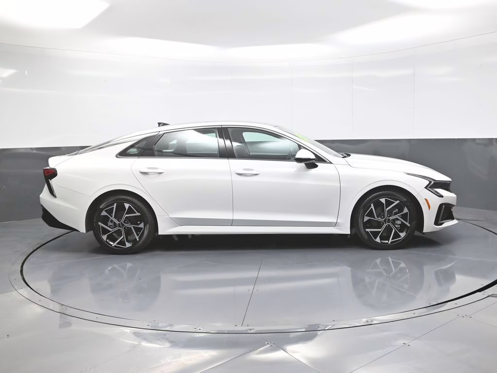 2025 Snow White Pearl Kia K5 EX FWD Sedan
