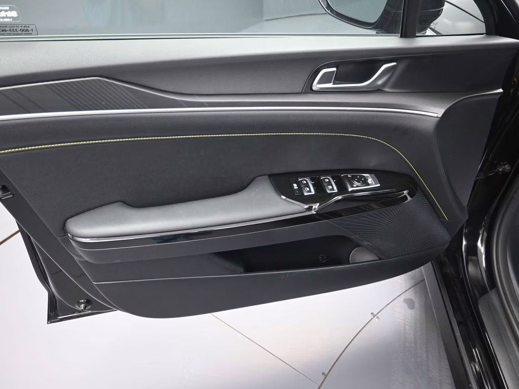 2026 Aurora Black Pearl Kia K5 GT FWD Sedan