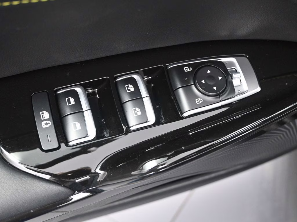 2026 Aurora Black Pearl Kia K5 GT FWD Sedan