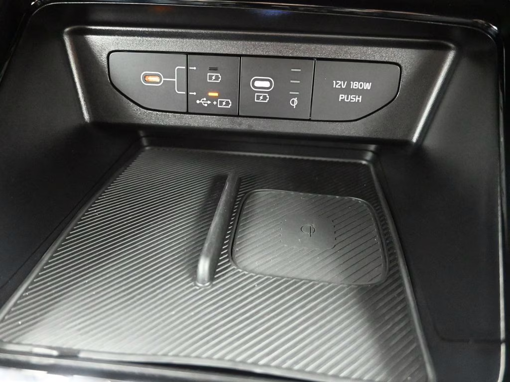 2026 Aurora Black Pearl Kia K5 GT FWD Sedan