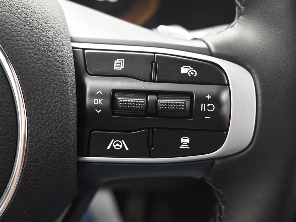 2026 Aurora Black Pearl Kia K5 GT FWD Sedan