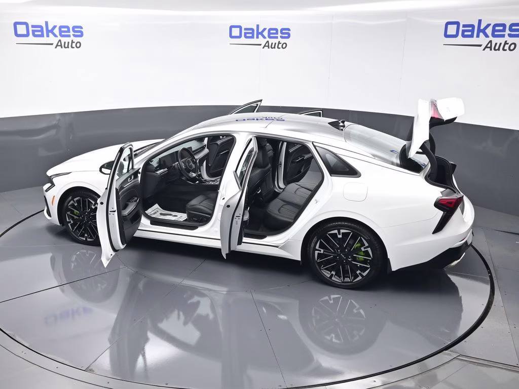 2026 Snow White Pearl Kia K5 GT FWD Sedan