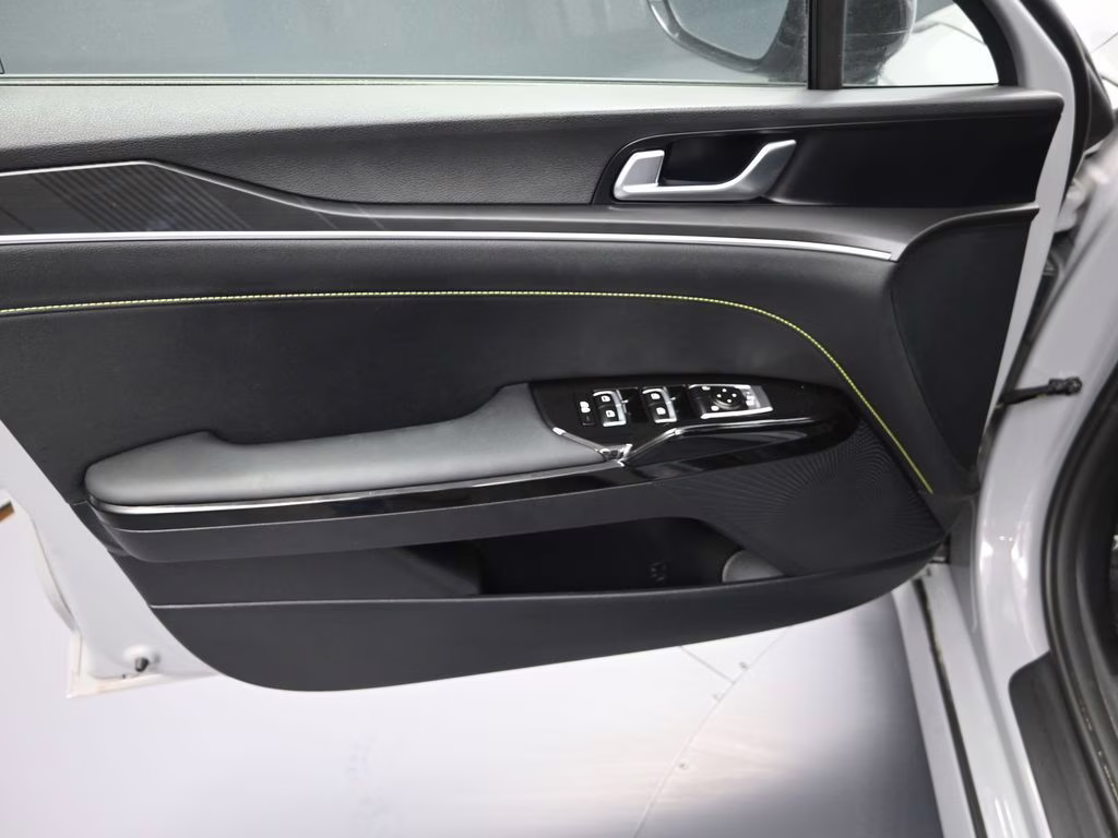 2026 Wolf Gray Kia K5 GT FWD Sedan