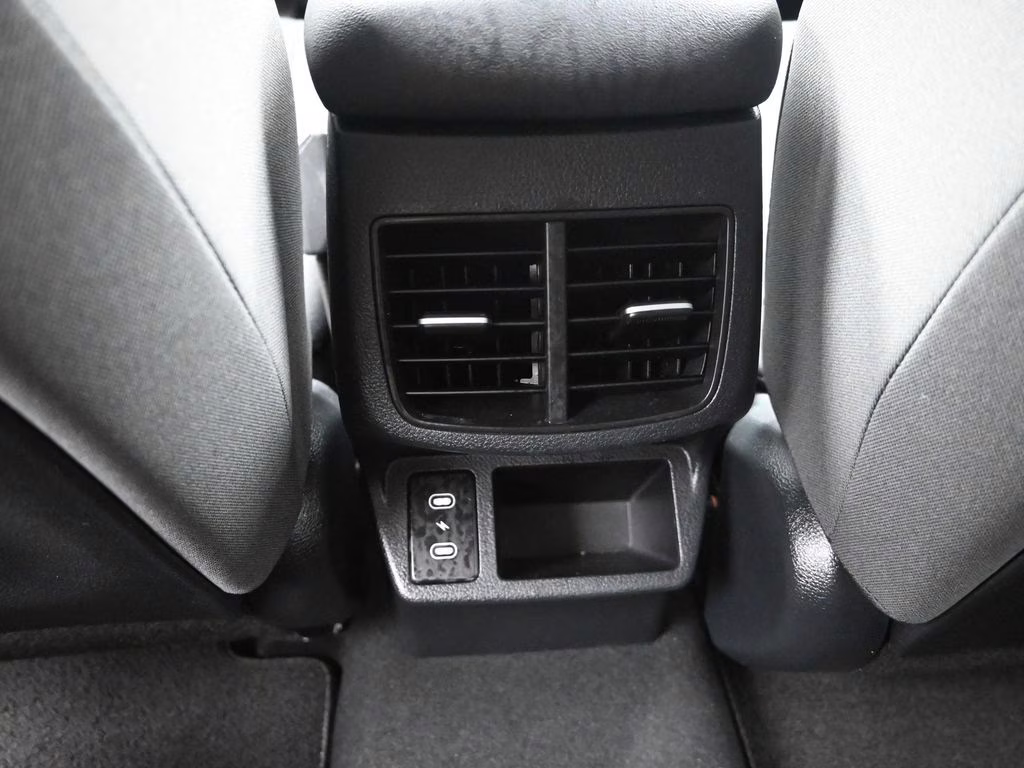 2025 Snow White Pearl Kia Seltos LX AWD SUV