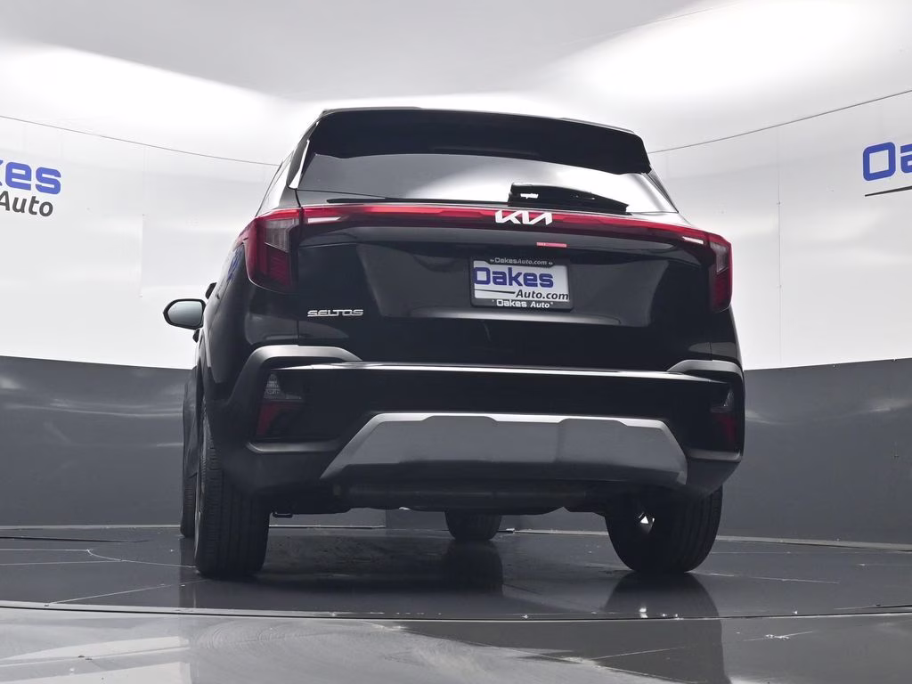 2026 Fusion Black Kia Seltos S FWD SUV