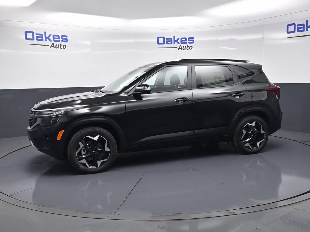 2026 Fusion Black Kia Seltos S FWD SUV