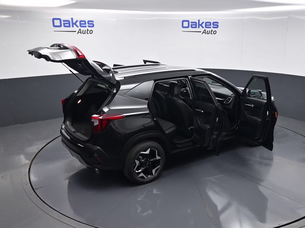 2026 Fusion Black Kia Seltos S FWD SUV