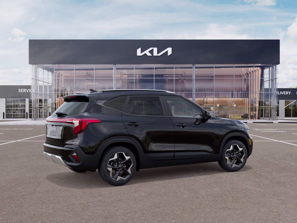 2026 Fusion Black Kia Seltos S FWD SUV