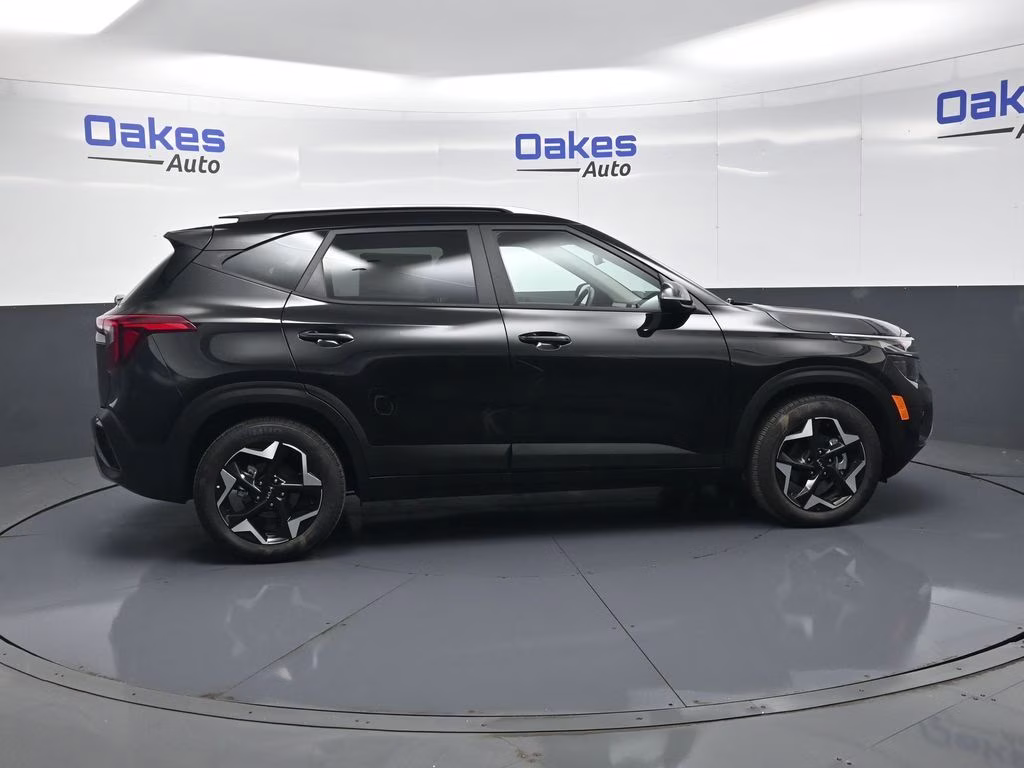 2026 Fusion Black Kia Seltos S FWD SUV