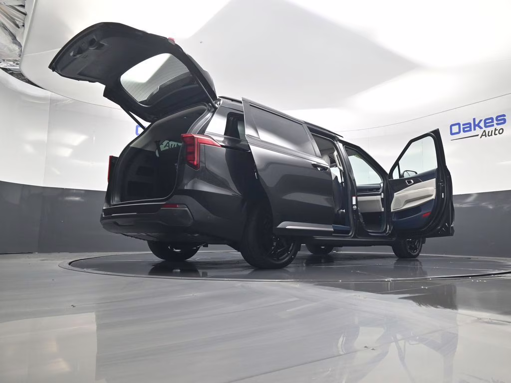 2026 Panthera Metal Kia Carnival Hybrid SX FWD Van