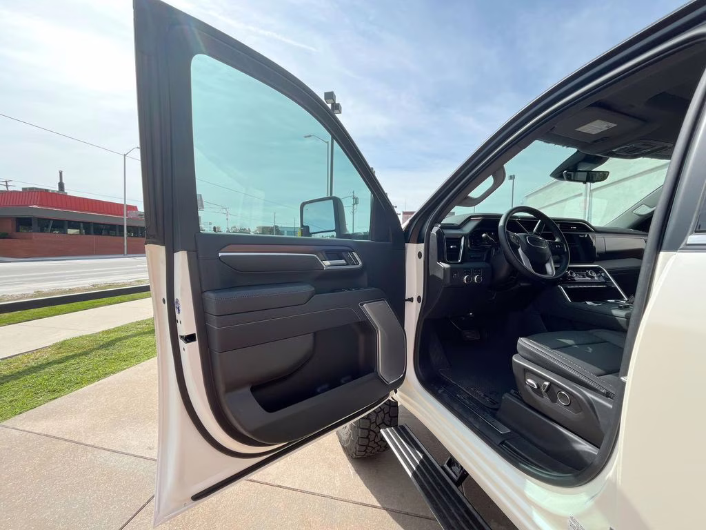 2025 Summit White GMC Sierra 2500HD Denali 4X4 Truck