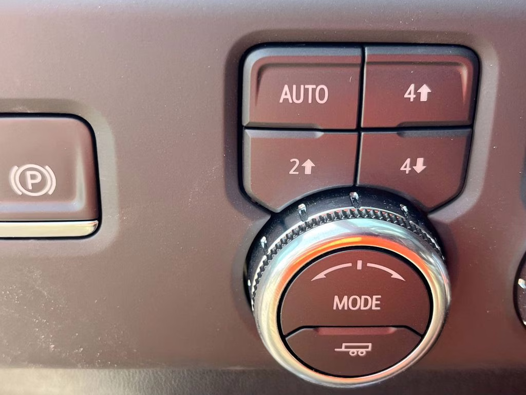 2025 Summit White GMC Sierra 2500HD Denali 4X4 Truck