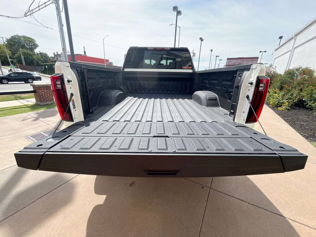 2025 Summit White GMC Sierra 2500HD Denali 4X4 Truck